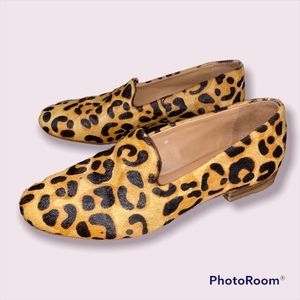 Animal/Cheetah/Leopard Print slip on loafers size US 6/Eu36